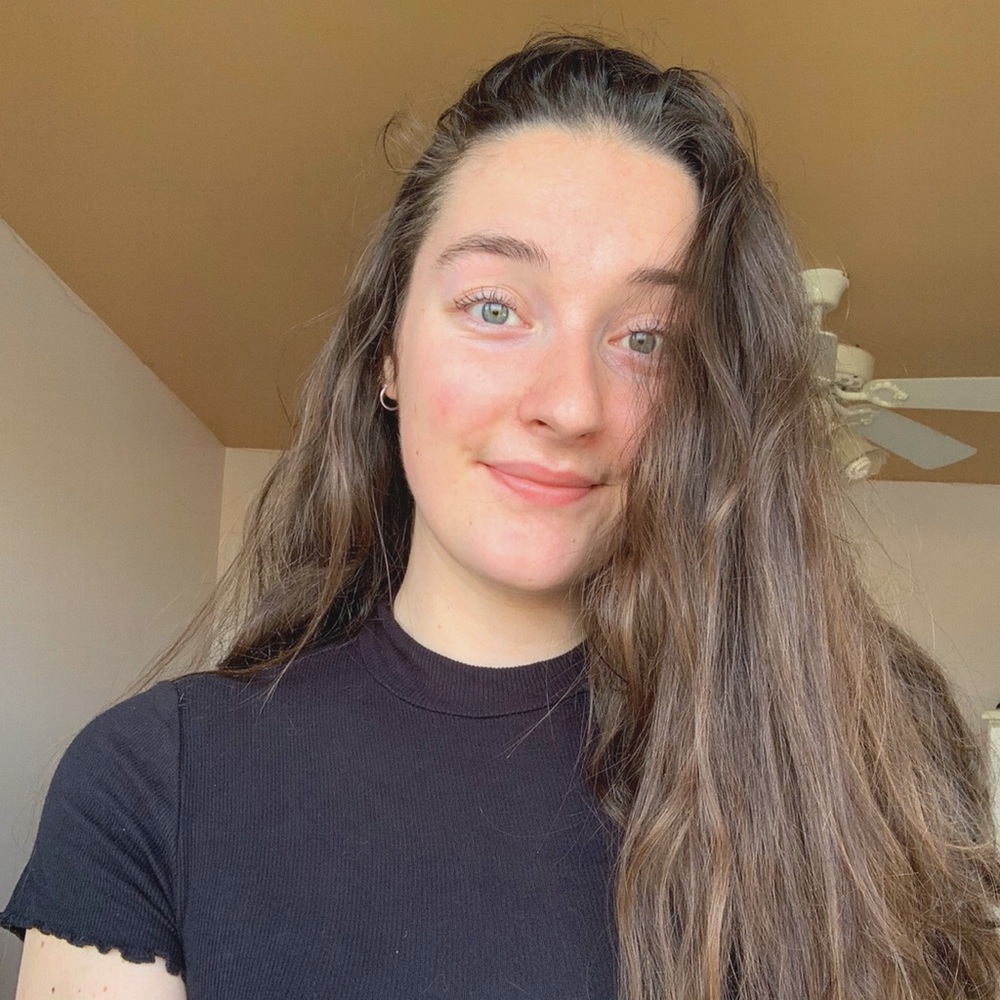 Meet your Posher, Emily